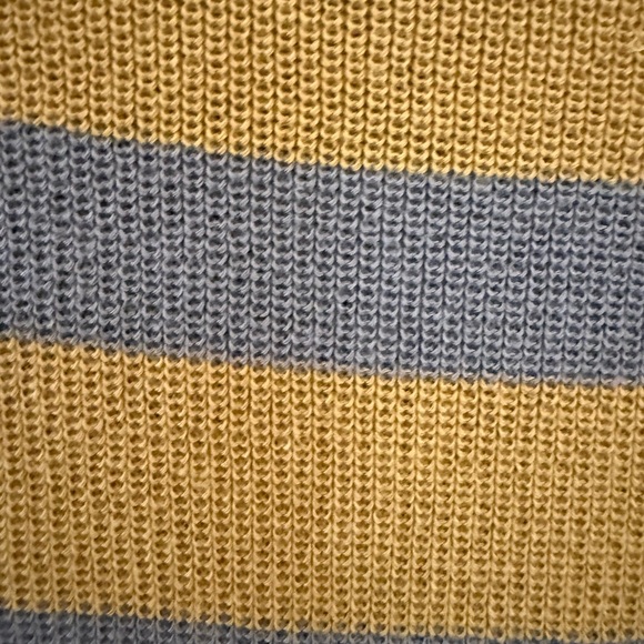 Striped Yellow and Gray Sweater Set (m) - Picture 8 of 9